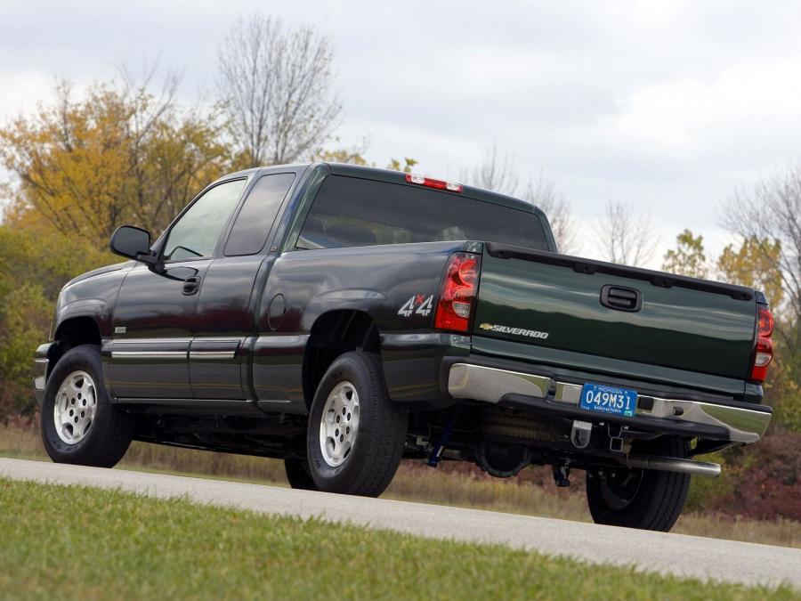  Chevrolet Silverado Hybrid Extended Cab 2004 года  (фото 8 из 9)